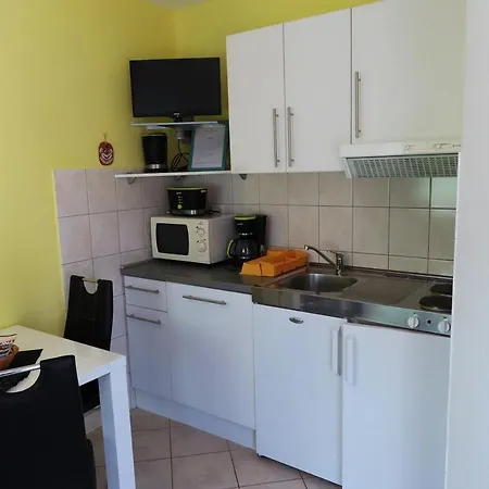 By The Sea - 18507 Apartament Vir